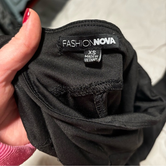 Fashion Nova XS Leggings - Picture 2 of 4